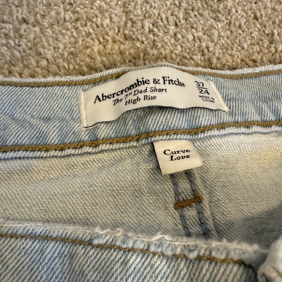 Abercrombie‎ & Fitch High Rise Dad Short 7" Curve Love Button Fly Sz 37 24 NWT - Picture 2 of 4